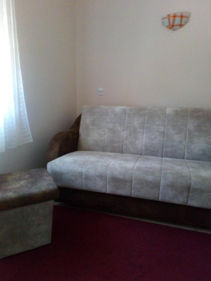 Guest House Green View 피로트 외부 사진