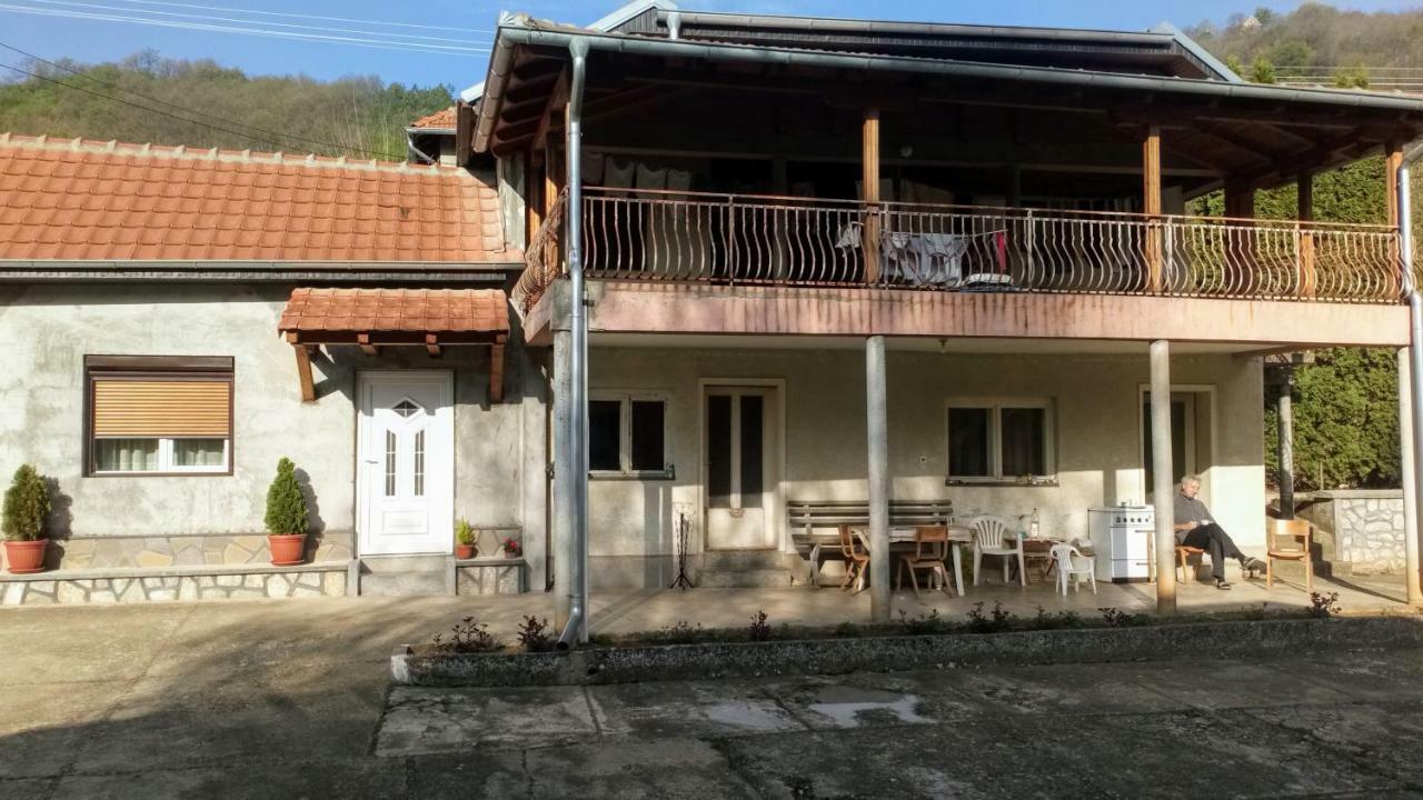 Guest House Green View 피로트 외부 사진